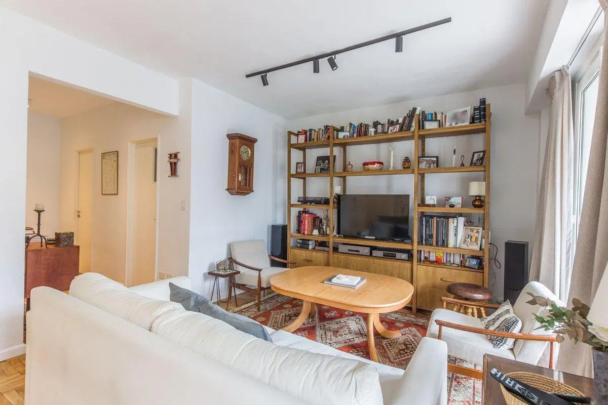 VENTA 3 AMB REFACCIONADO CON GRAN BALCON EN OLIVOS 2