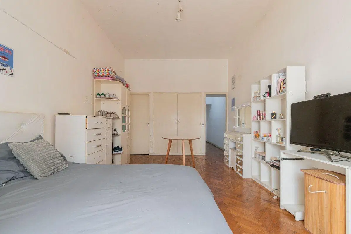 VENTA MONOAMBIENTE CON BALCON EN TRIBUNALES 3