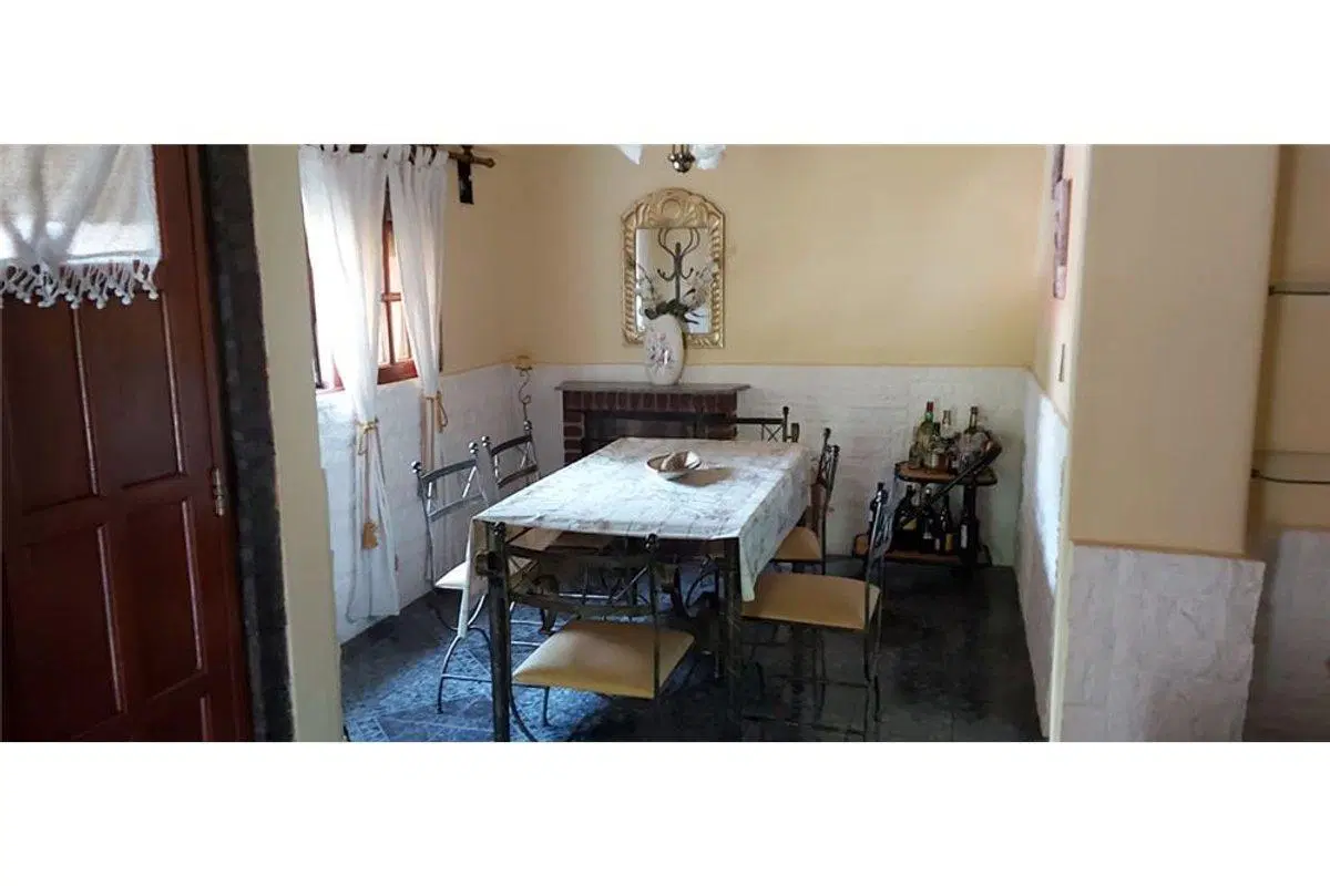 VTA CASA 3 AMB, COCHERA,TERRAZA,JARDIN,PILETA. 3