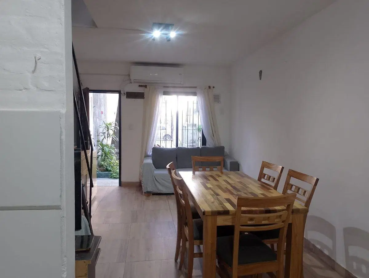 VENTA PH CON PATIO, VILLA LUZURIAGA 4