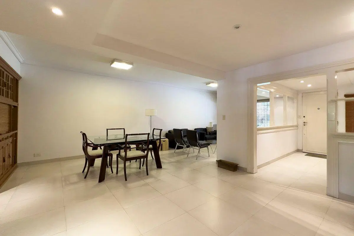 VENTA CASA 4 DORM MARTINEZ/PILETA ZONA HIPODROMO 4