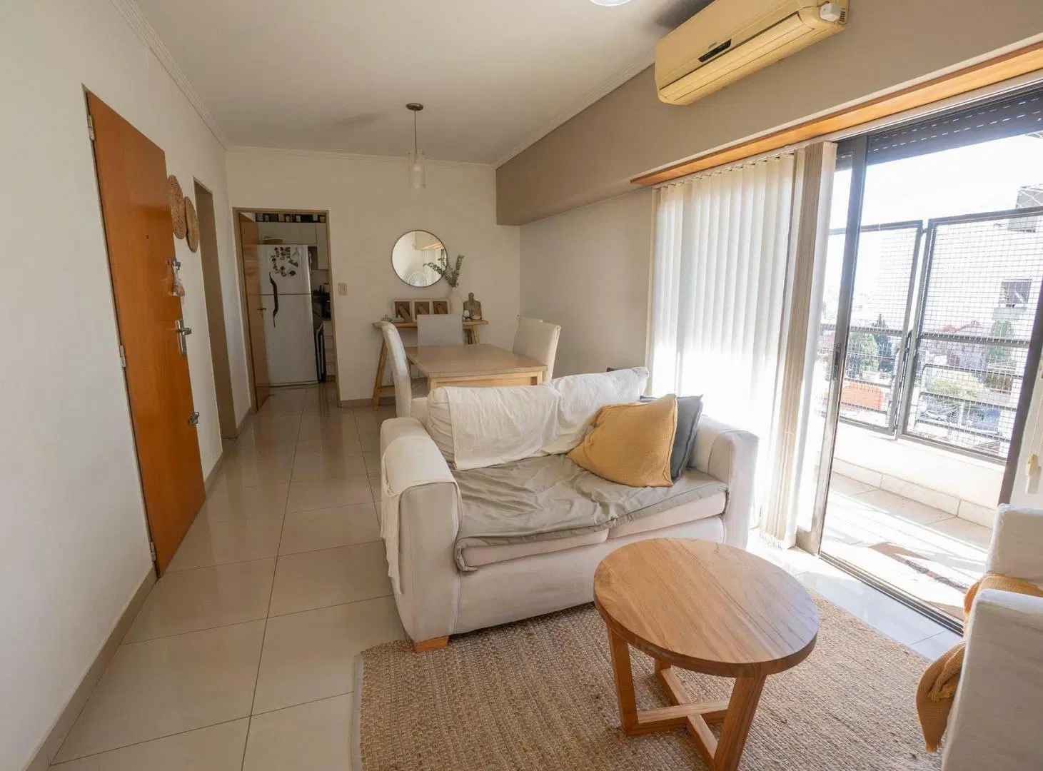 VENTA TRES AMBIENTES CON BALCON EN WILDE 4