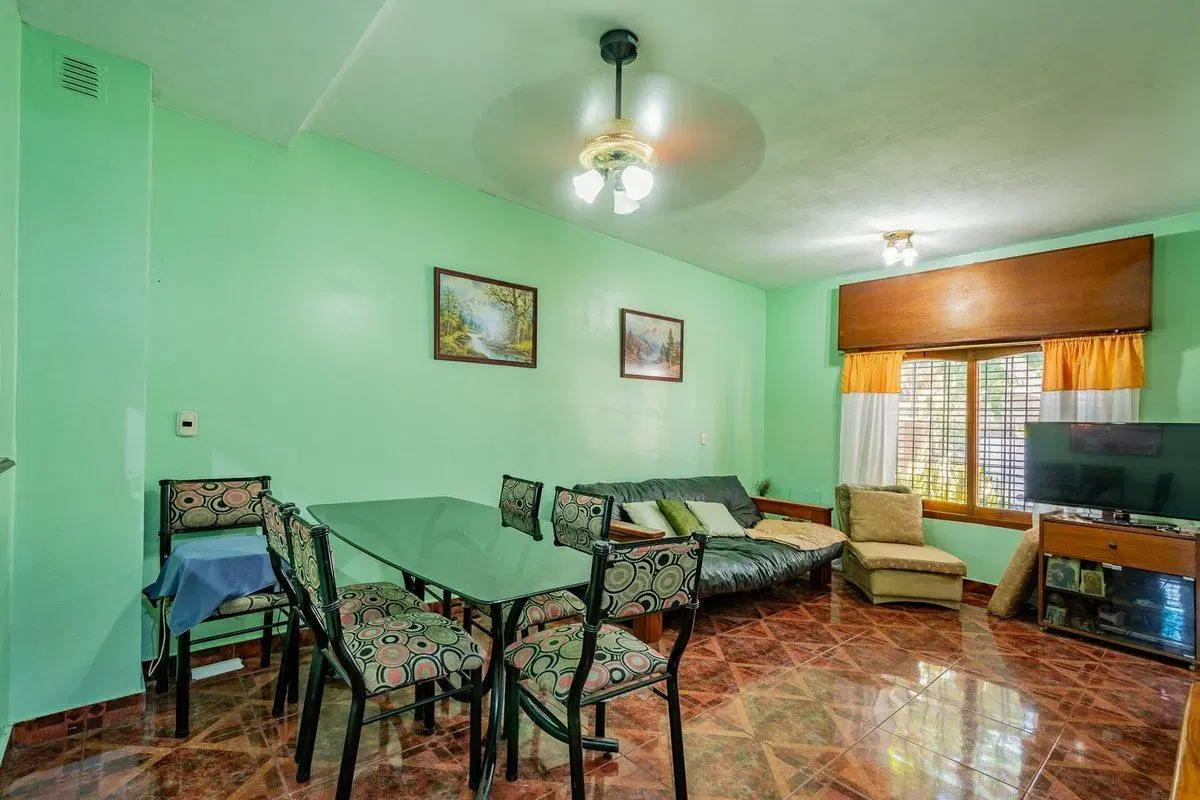 Venta Casa en  Lomas de Zamora 4