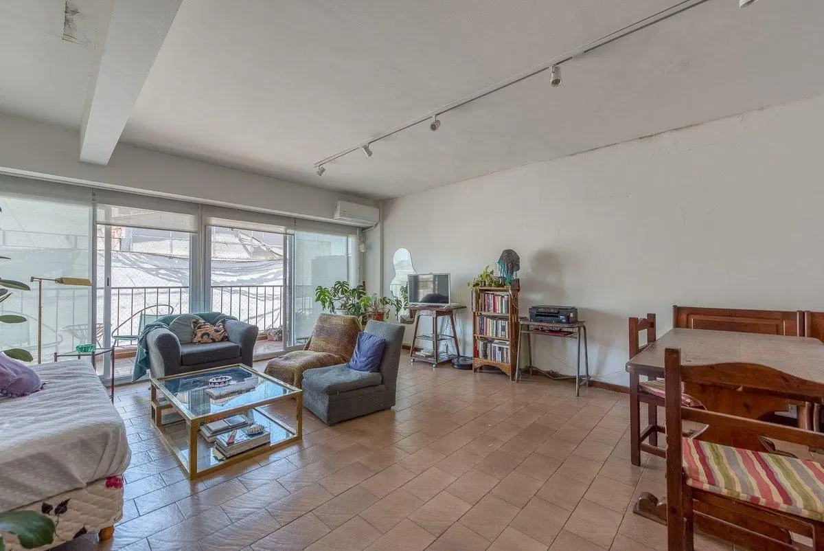 Departamento venta 3 ambientes Recoleta piso alto 2