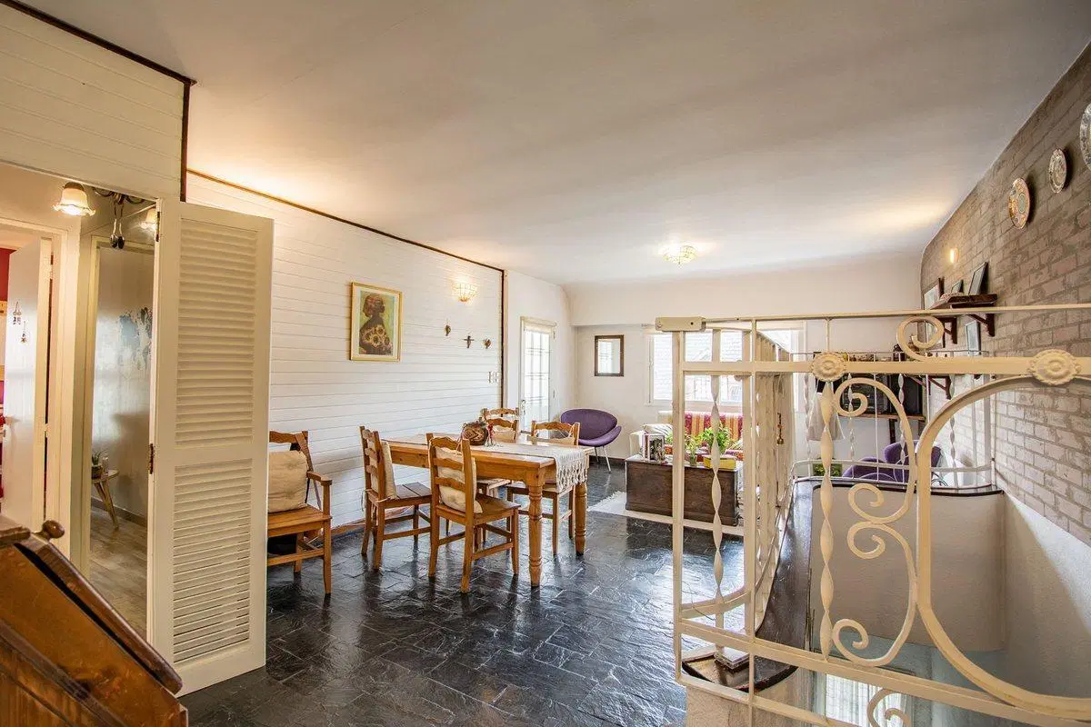 VENTA 4 AMB. MAS QUINCHO Y TERRAZA - V. SARMIENTO 4