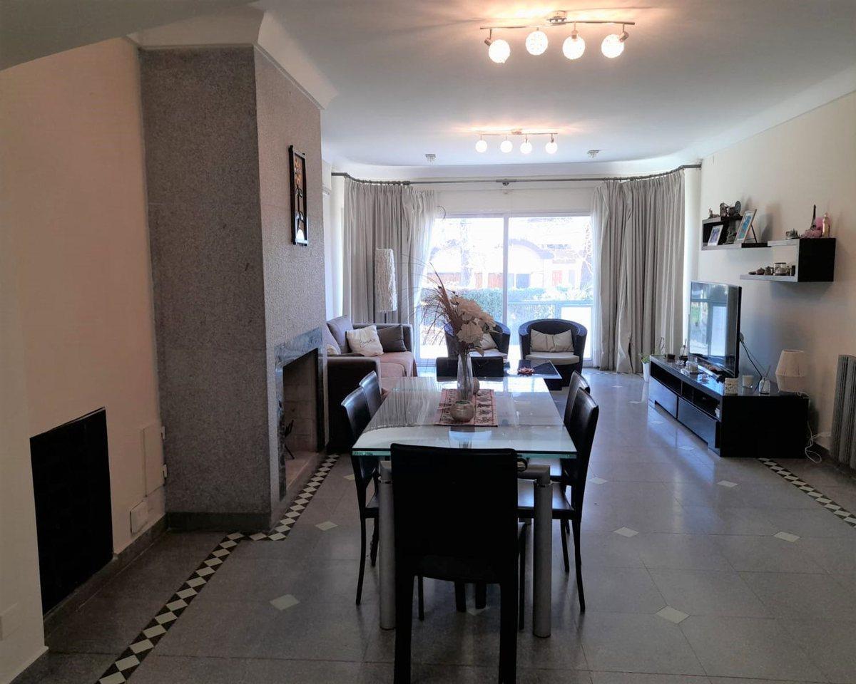 VENTA CASA PILAR COUNTRY CHAMPAGNAT, ÚNICA