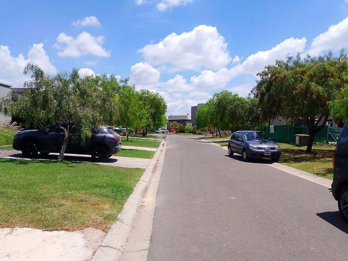 VENTA LOTE BARRIO SANTA EMILIA, PILAR DEL ESTE 4