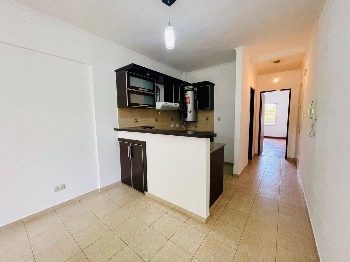 Foto de VENTA DOS AMBIENTES CON BALCON EN LOMAS DE ZAMORA, imagen 2