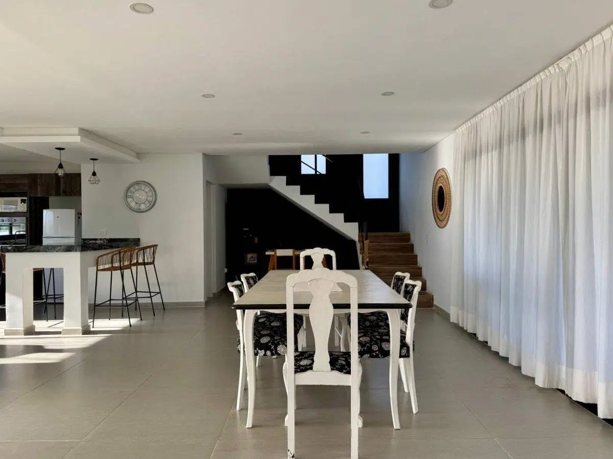 Casa en venta 4 amb. Lagoon 2
