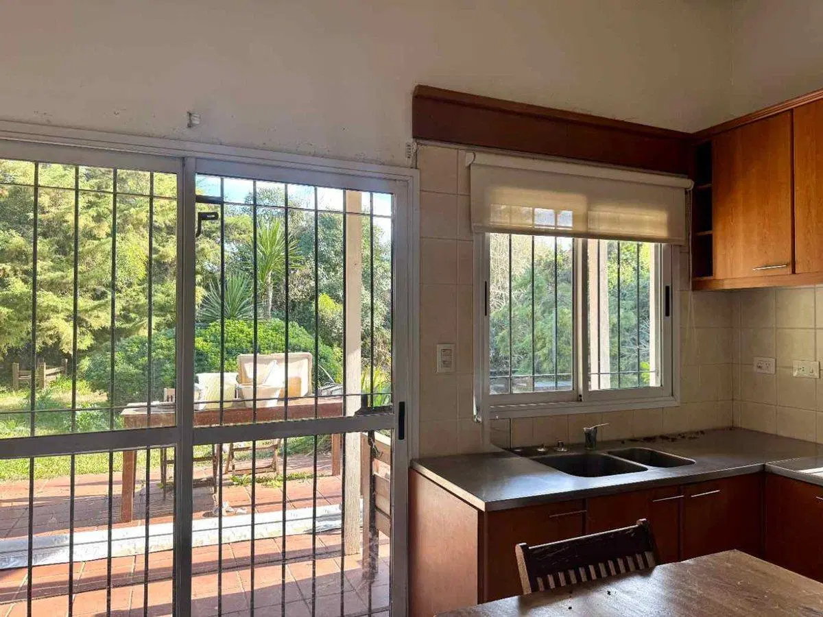 VENTA CASA EN PILAR 8