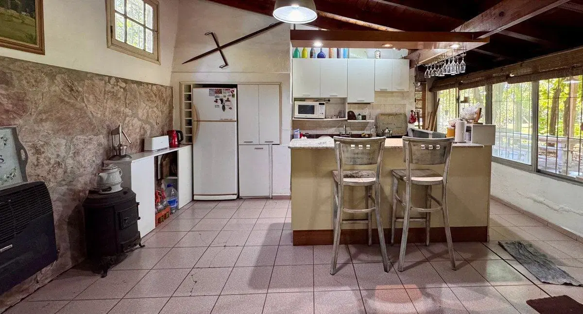 VENTA CASA  4 AMB PARQUE EXALTACION DE LA CRUZ 4