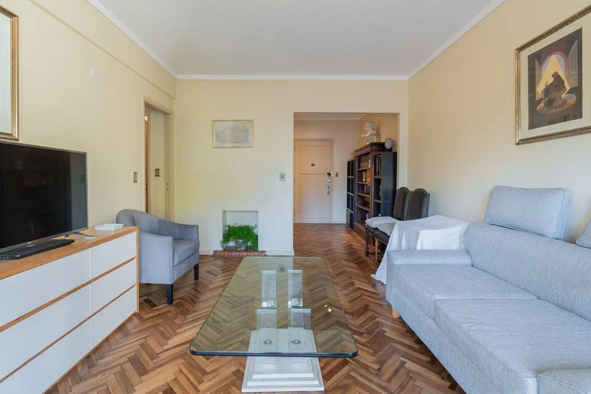 VENTA DEPARTAMENTO 5 AMBIENTES CON COCHERA RIVER 4
