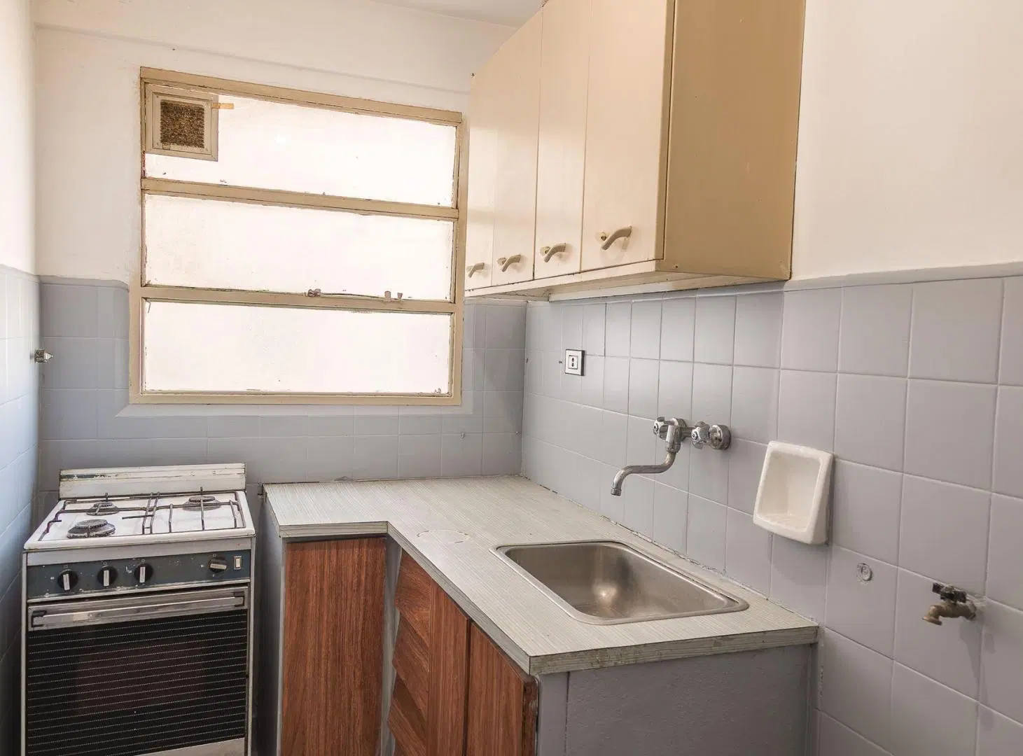 Venta depto Flores con renta piso alto y luminoso! 2