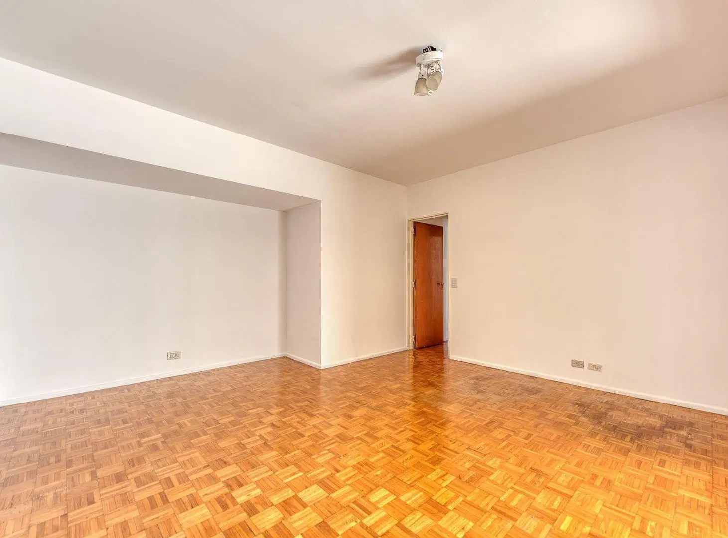 VENTA – DEPARTAMENTO 2 AMBIENTES EN RECOLETA 4