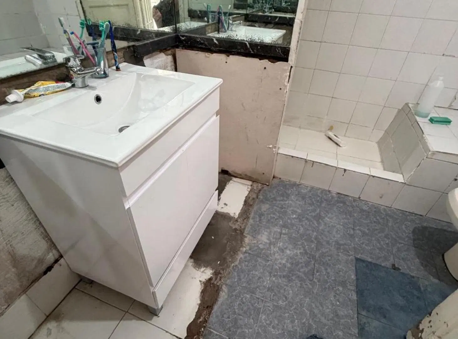 Lote excelente ubicacion para deposito o viviendas 4