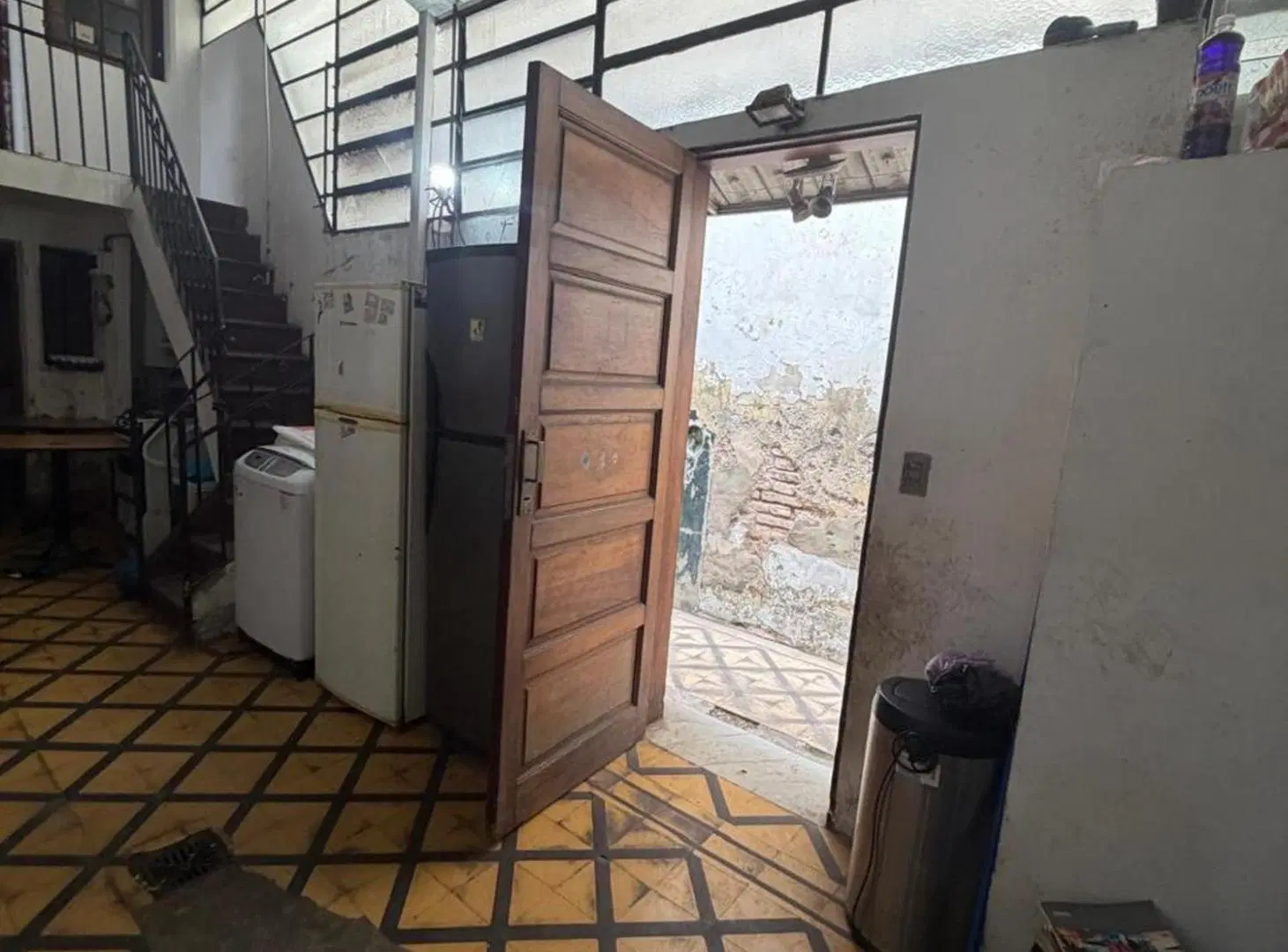 Lote excelente ubicacion para deposito o viviendas 3