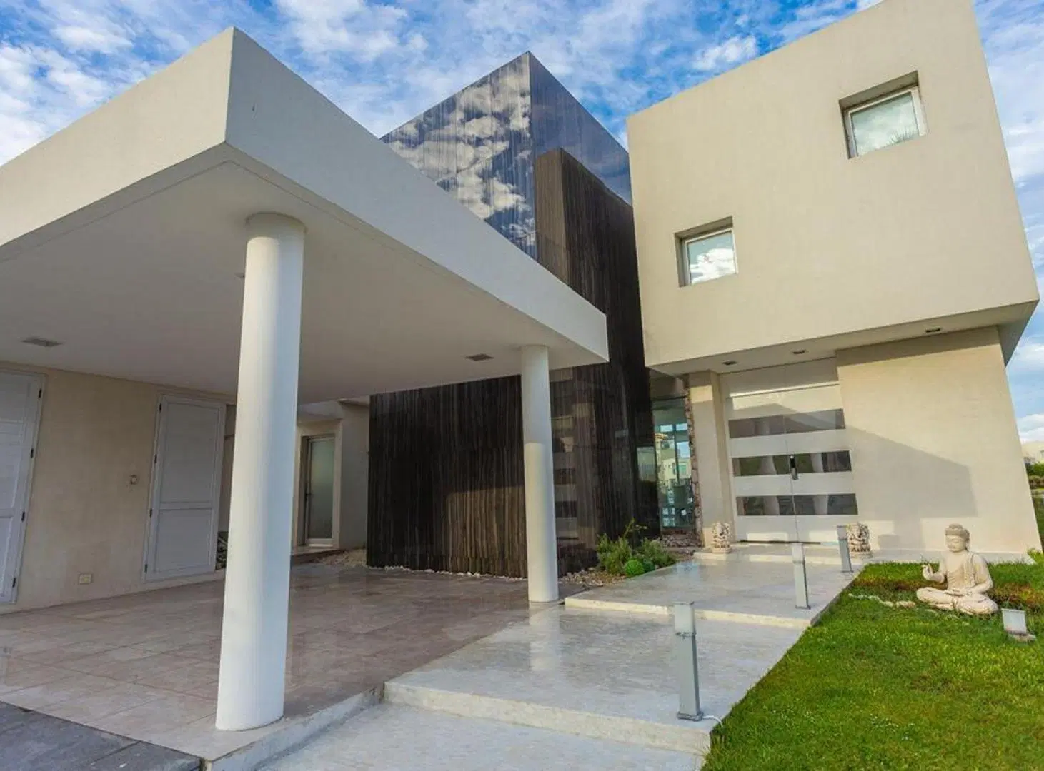Venta Casa a la Laguna Nuevo Quilmes Piscina 4