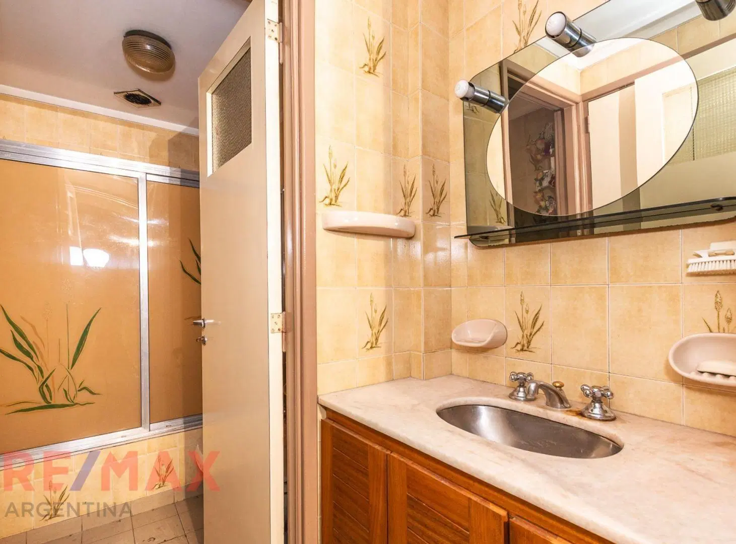 casa lote propio Multifamiliar con cochera 5