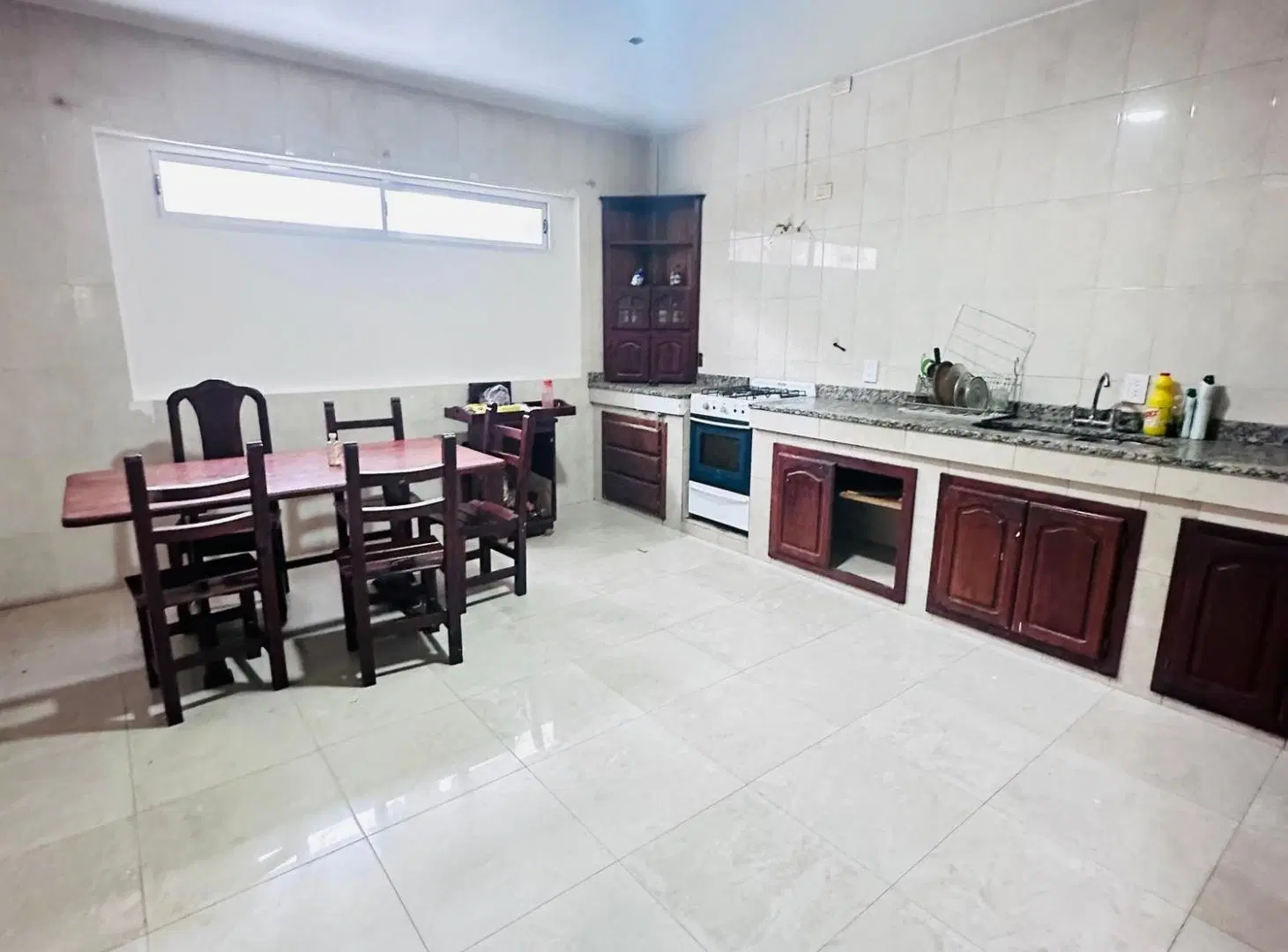 ALQUILER CASA 4 DORMITORIOS MUY AMPLIA LUMINOSA 5