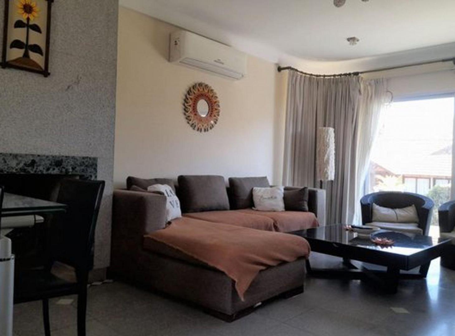 Foto de VENTA CASA PILAR COUNTRY CHAMPAGNAT, PILETA, imagen 3