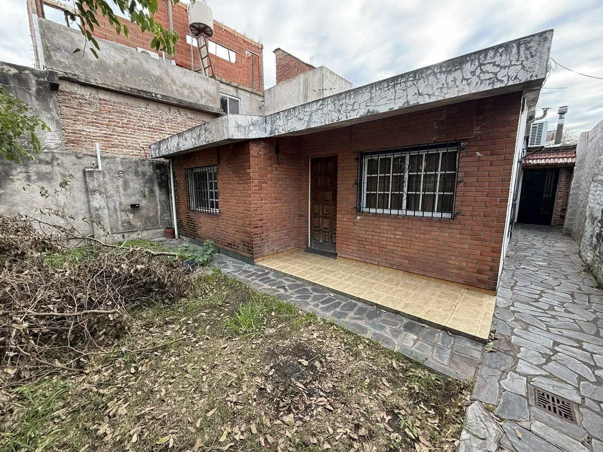 Venta casa + con local en Billinghurst 3