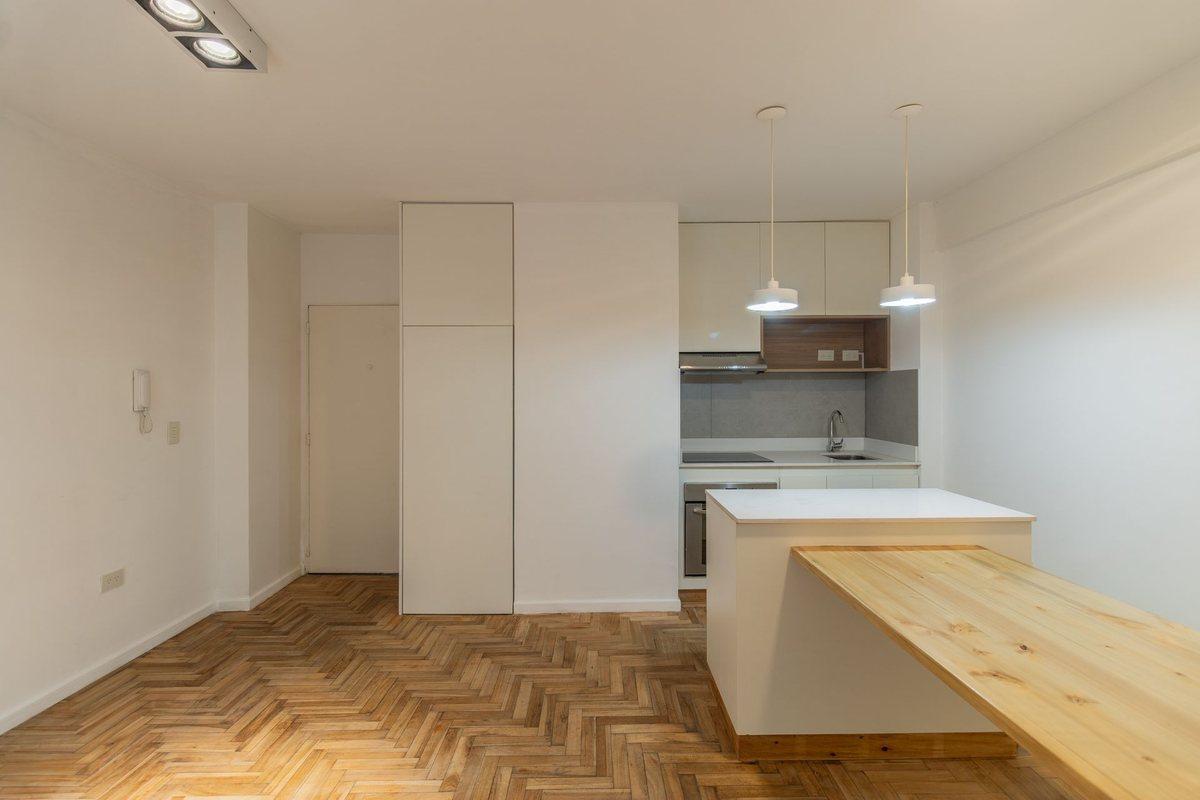 Foto de VENTA DOS AMBIENTES REFACCIONADO CON PATIO, imagen 5