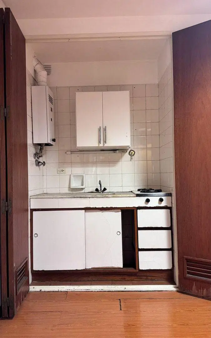 VENTA MONOAMBIENTE DIVIDIDO/CENTRO-COCHERA - 43M2 2