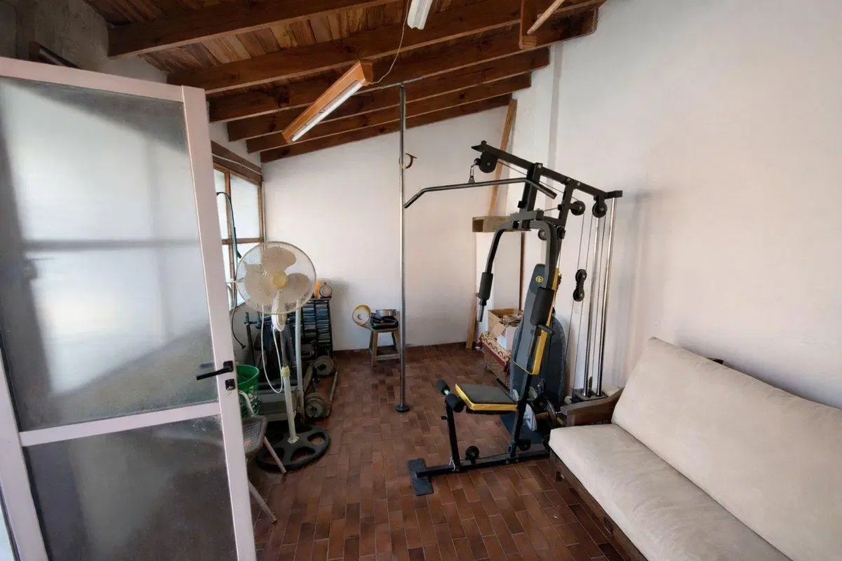 VENTA CASA C/ PARQUE Y GARAGE BURZACO/ADROGUE 5