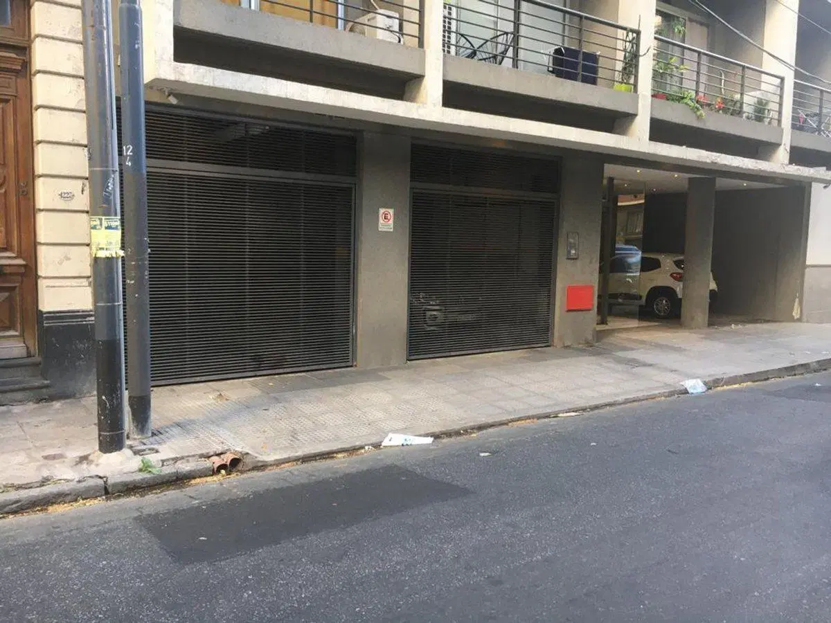 Venta Cochera cerca UADE/UAI/UBA 2