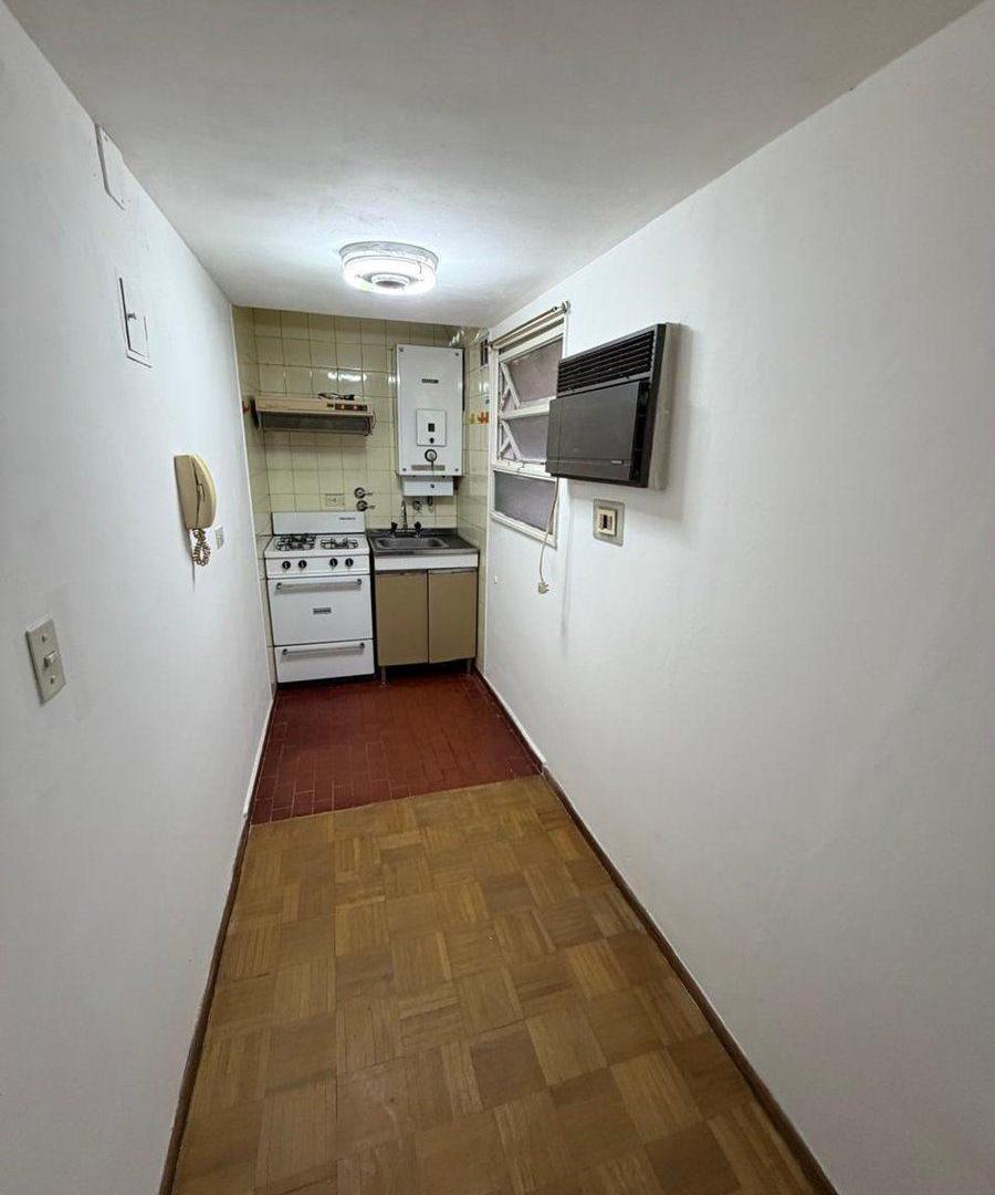 Foto de Venta Monoambiente amplio zona microcentro, imagen 3