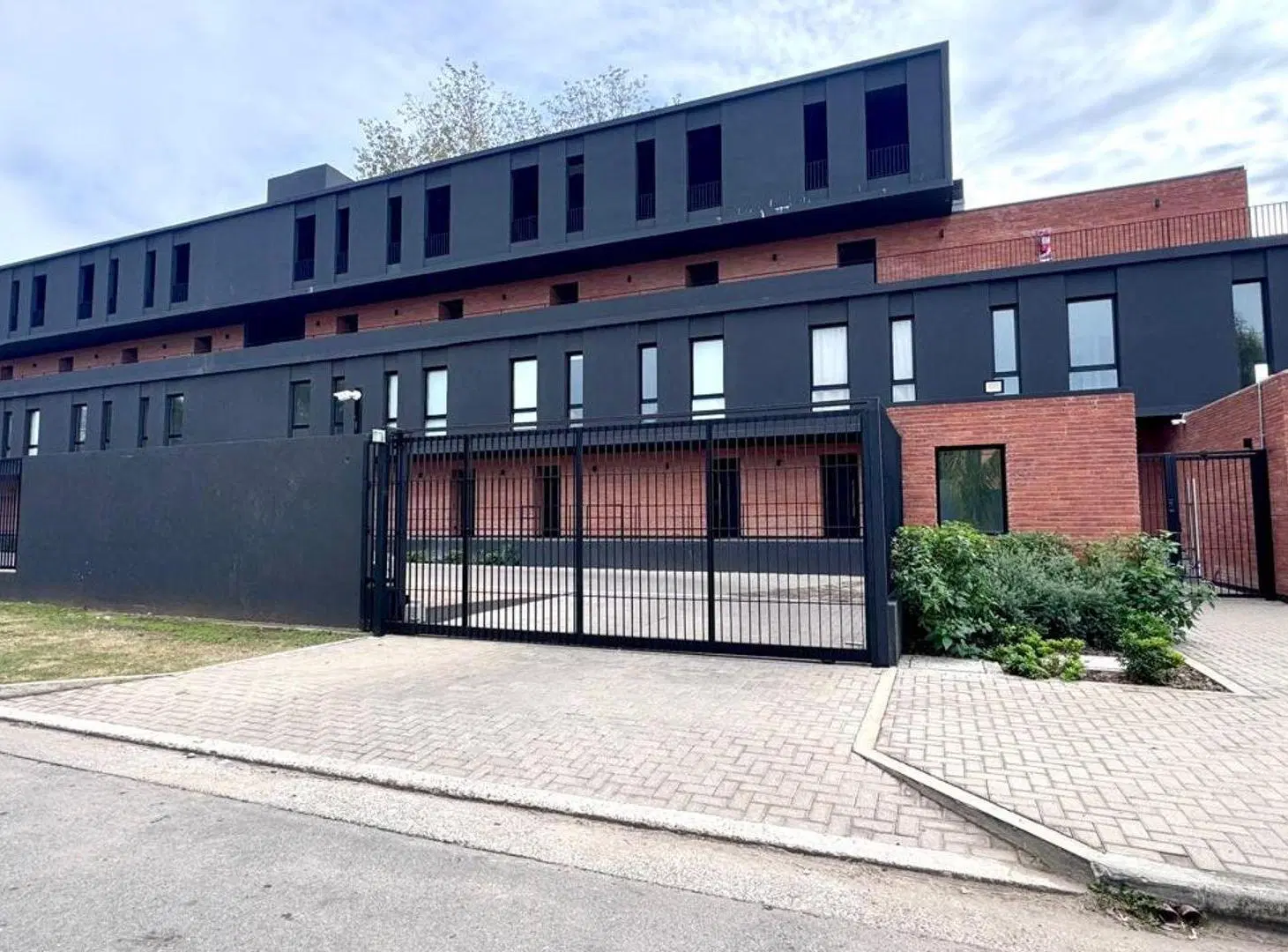 Dúplex en venta en Complejo Up Pilar 3