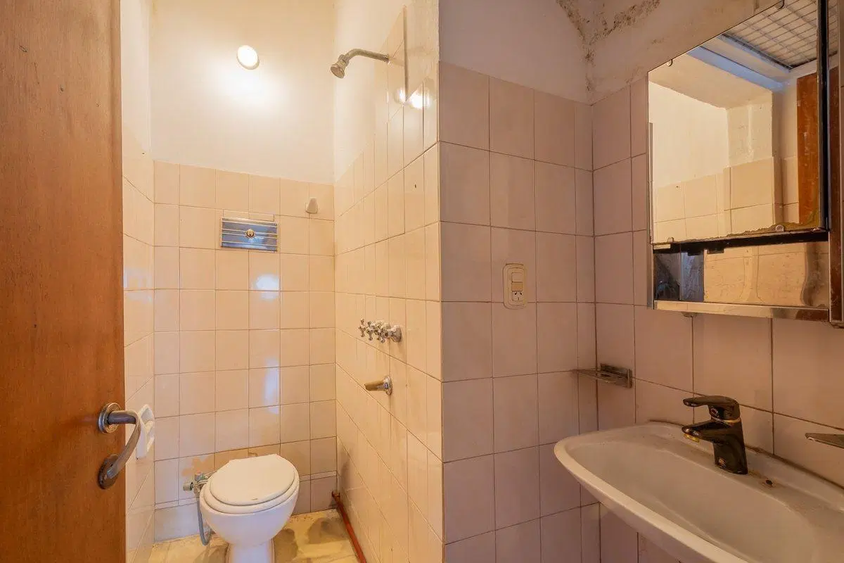 VENTA Ph o local +  vivienda a refaccionar 5