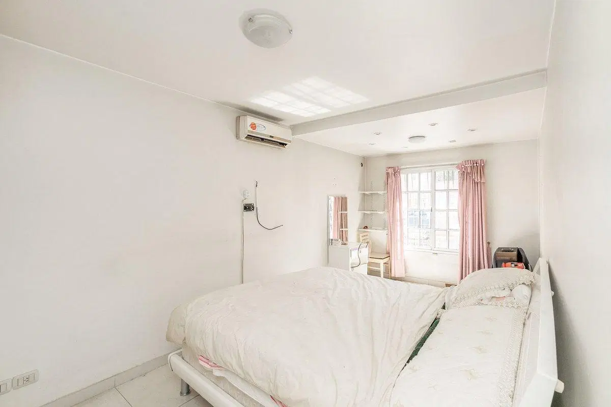 VENTA CASA 5 AMBIENTES C/PILETA QUINCHO COCHERA 5