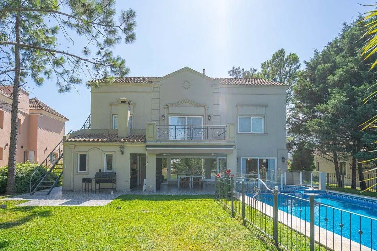 CASA 6 AMBIENTES PISCINA VISTA A GOLF SAINT THOMAS 4