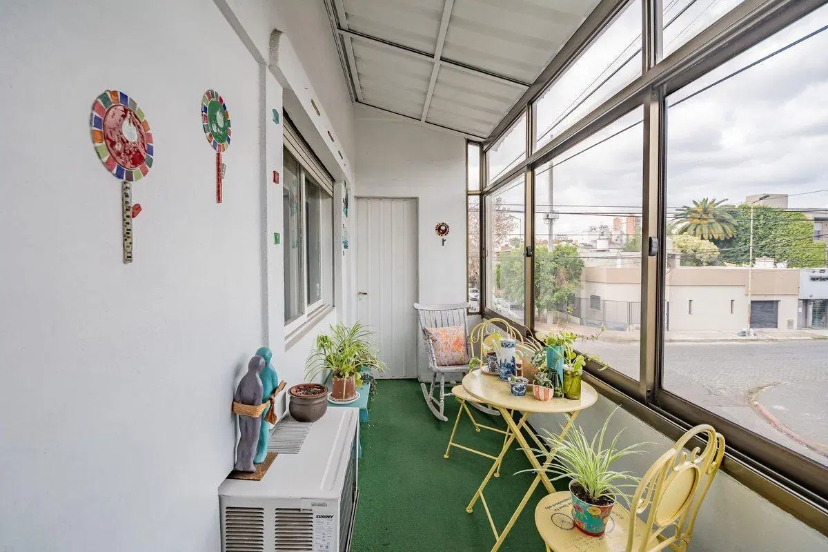 VENTA 4 AMB. MAS QUINCHO Y TERRAZA - V. SARMIENTO 4