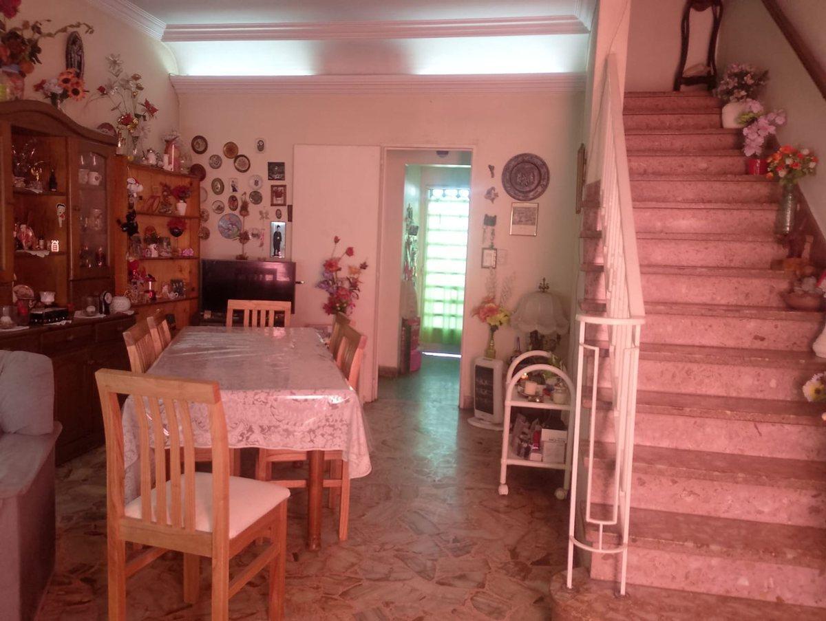 Foto de VENTA CASA VILLA SARMIENTO, FONDO LIBRE, GARAGE, imagen 1