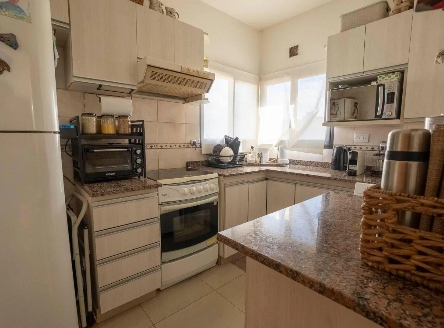 VENTA TRES AMBIENTES CON BALCON EN WILDE 4