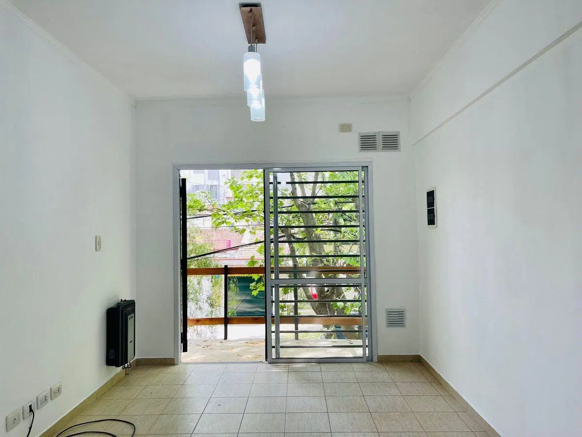VENTA DOS AMBIENTES CON BALCON EN LOMAS DE ZAMORA 8
