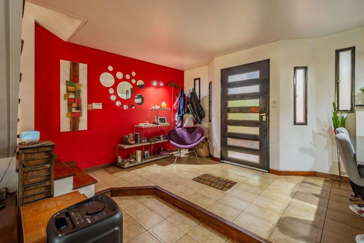 Foto de Venta Chalet con quincho y cochera en Loma Hermosa, imagen 1