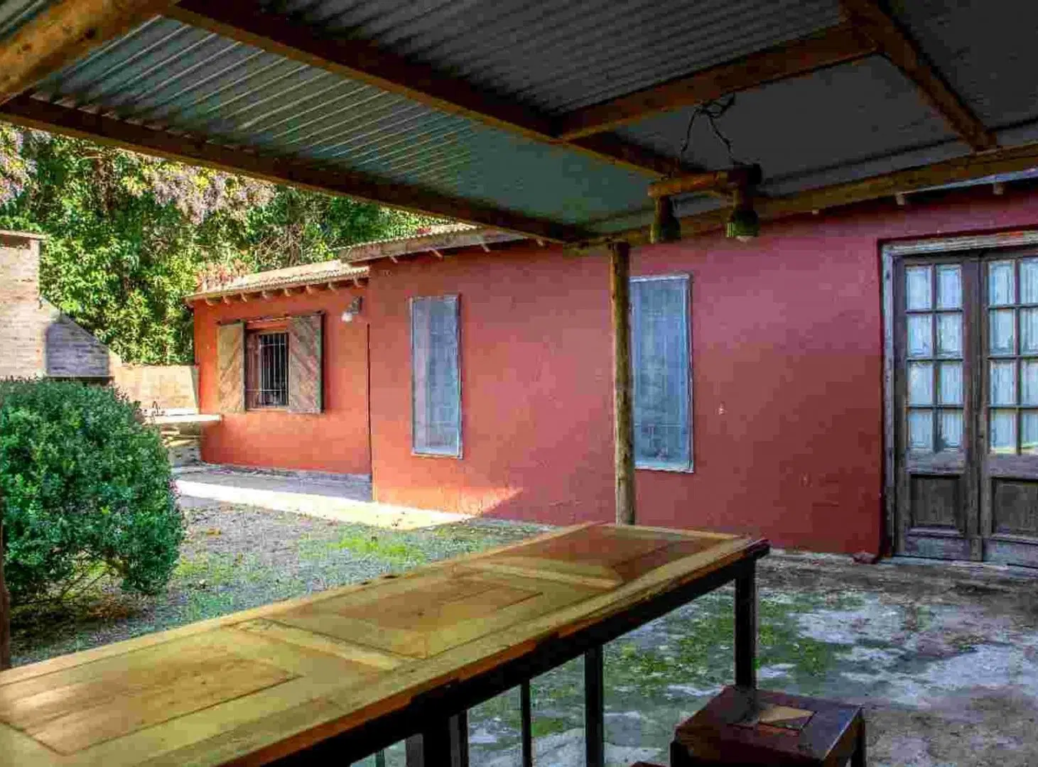 VENDE-CASA-3 AMB. CARLOS KEEN Jardín/Galería 2