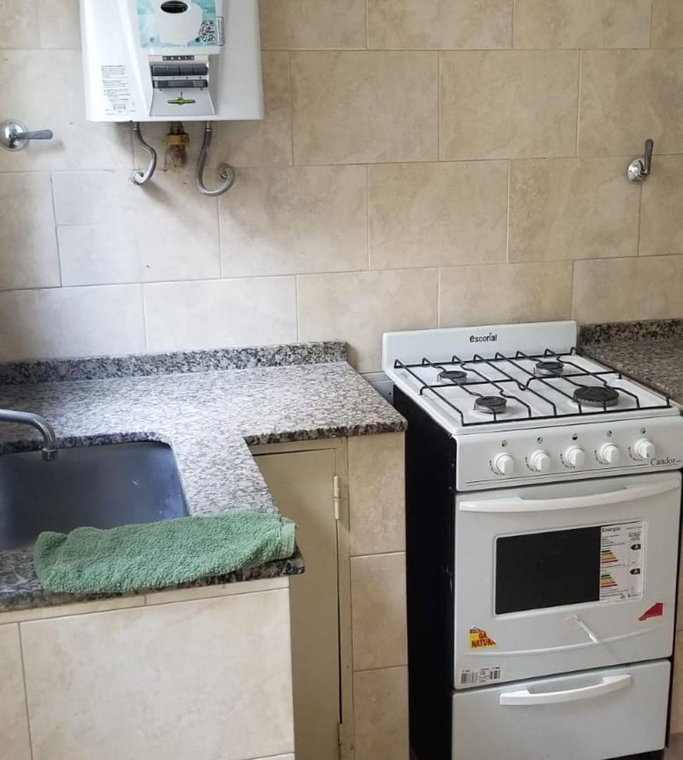 Foto de PH en venta en Lanús Oeste Excelente ubicación, imagen 2
