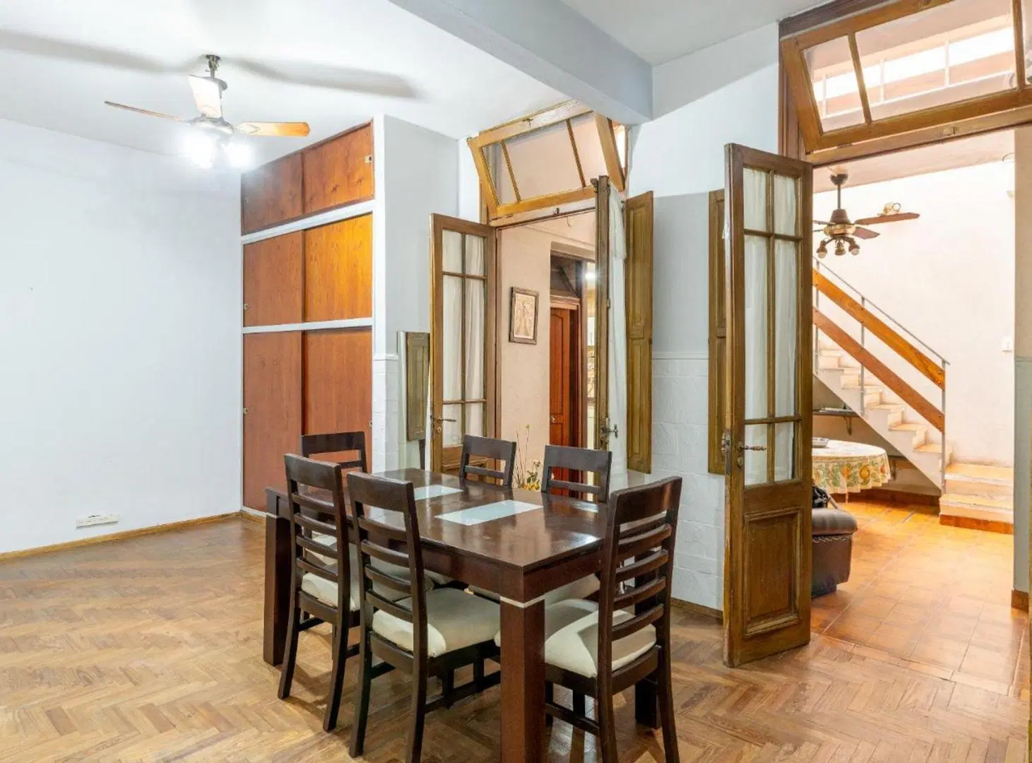 Venta Casa  5 ambientes, con Cochera  Villa Luro 1