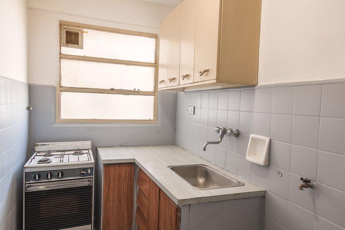 Foto de Venta departamento Flores piso alto y luminoso, imagen 3