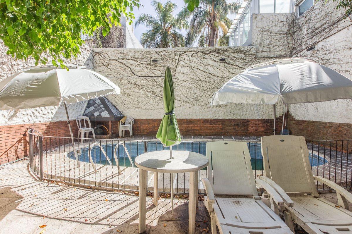 Foto de Venta casa en Belgrano/Nuñez con pileta y cochera, imagen 3