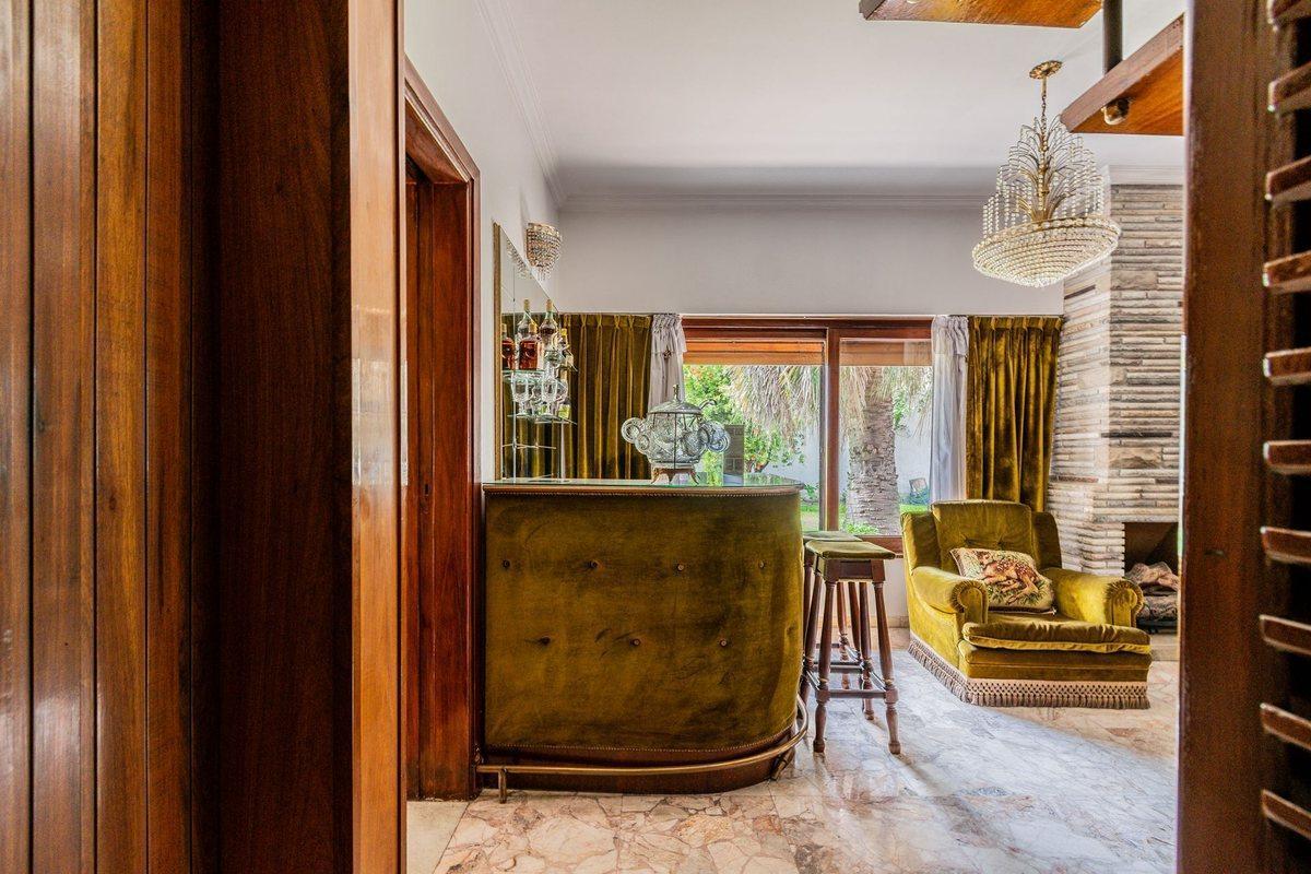 Foto de VENTA CASA EN QUILMES – PARQUE, QUINCHO Y COCHERA, imagen 4