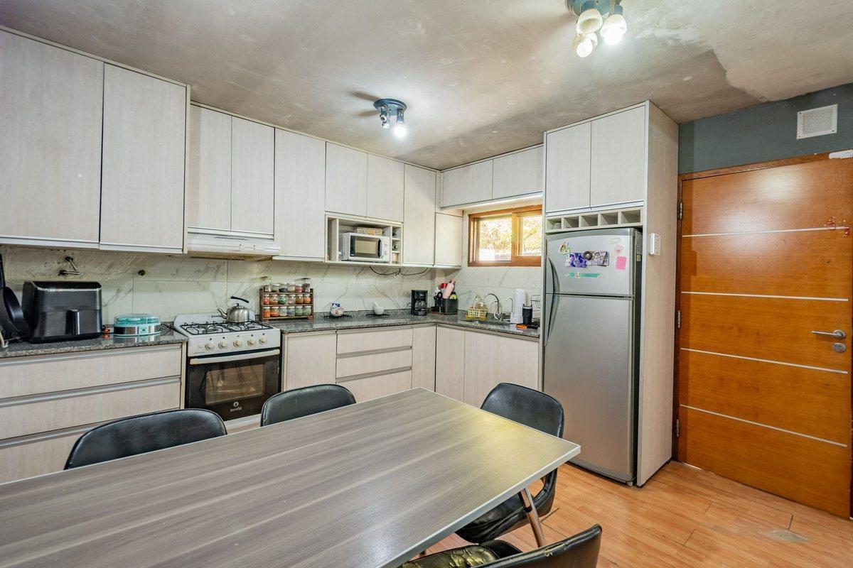 Foto de Venta PH 5/6 Ambientes con Jardín y Parrilla, imagen 2