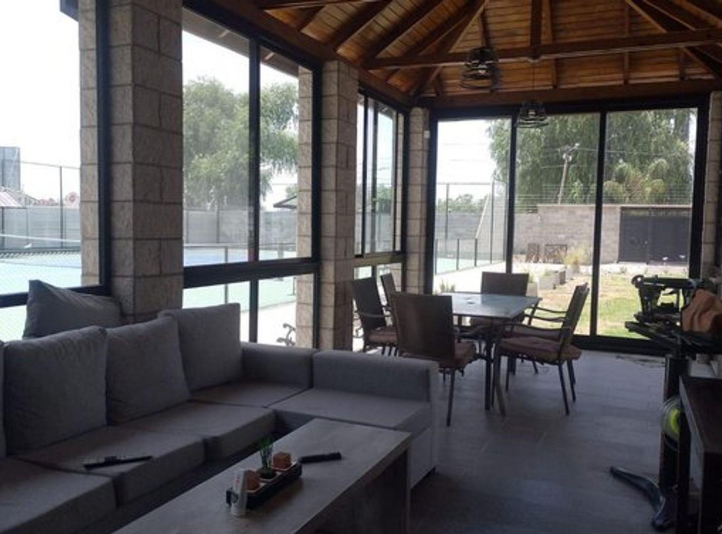 Foto de VENTA CASA 3 HAB., PILAR, CANCHA DE TENIS, imagen 5
