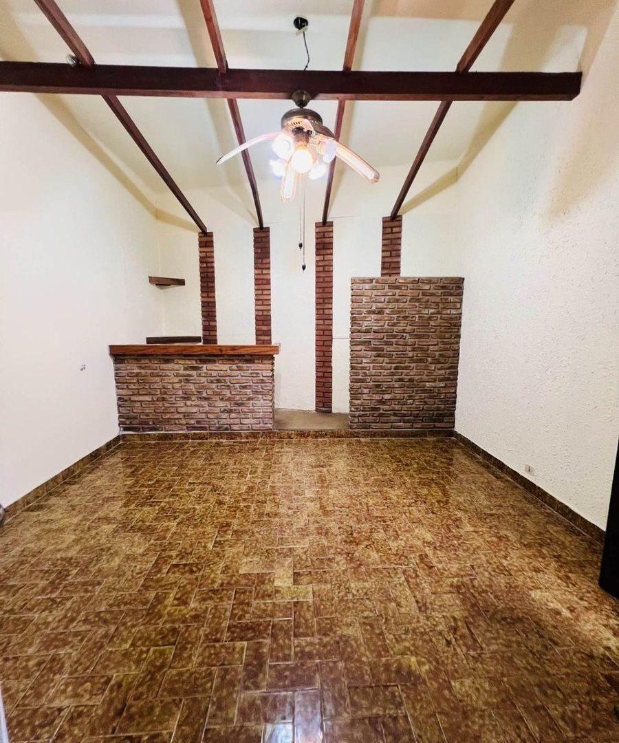 Foto de PH, Vta, 4 Amb con Patio Cub y Terraza – Floresta, imagen 1