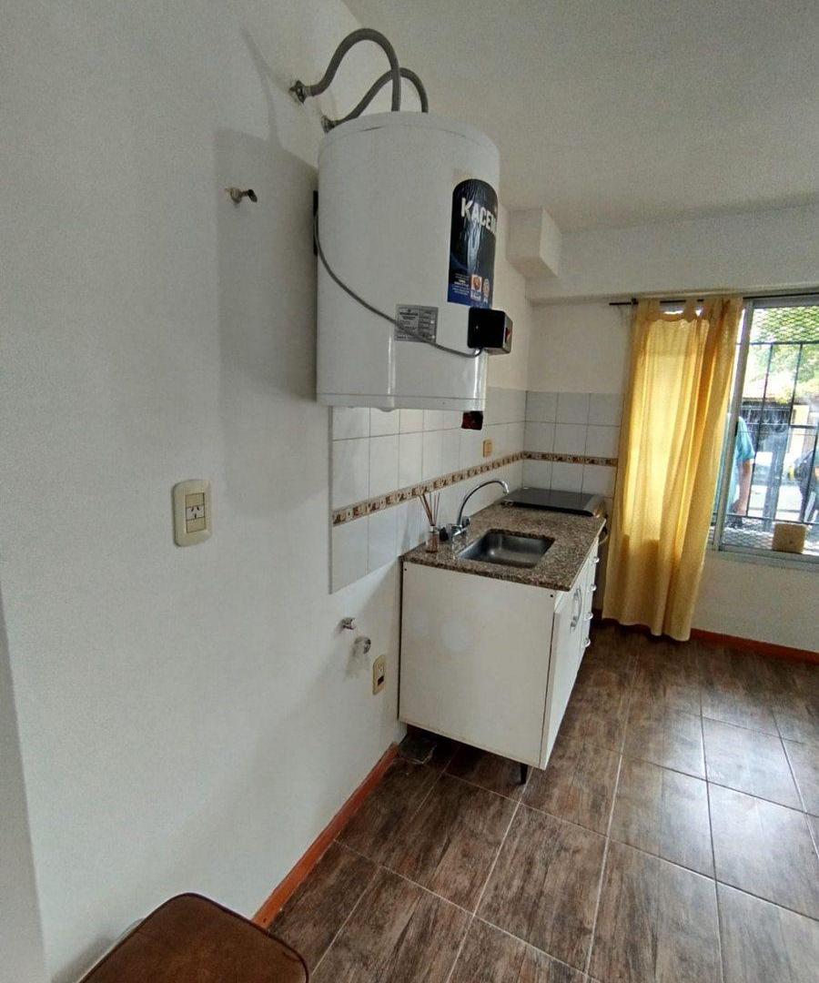 Foto de VENTA PH. Monoambiente C/cochera Castelar N. !!!!!, imagen 1