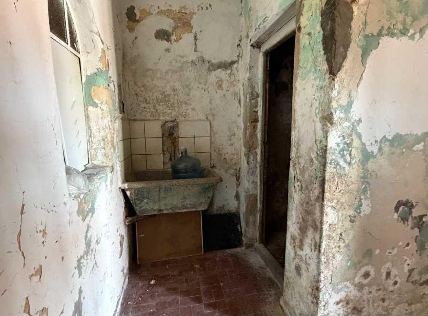 Foto de Casa a reciclar lote propio Parque Avellaneda, imagen 4